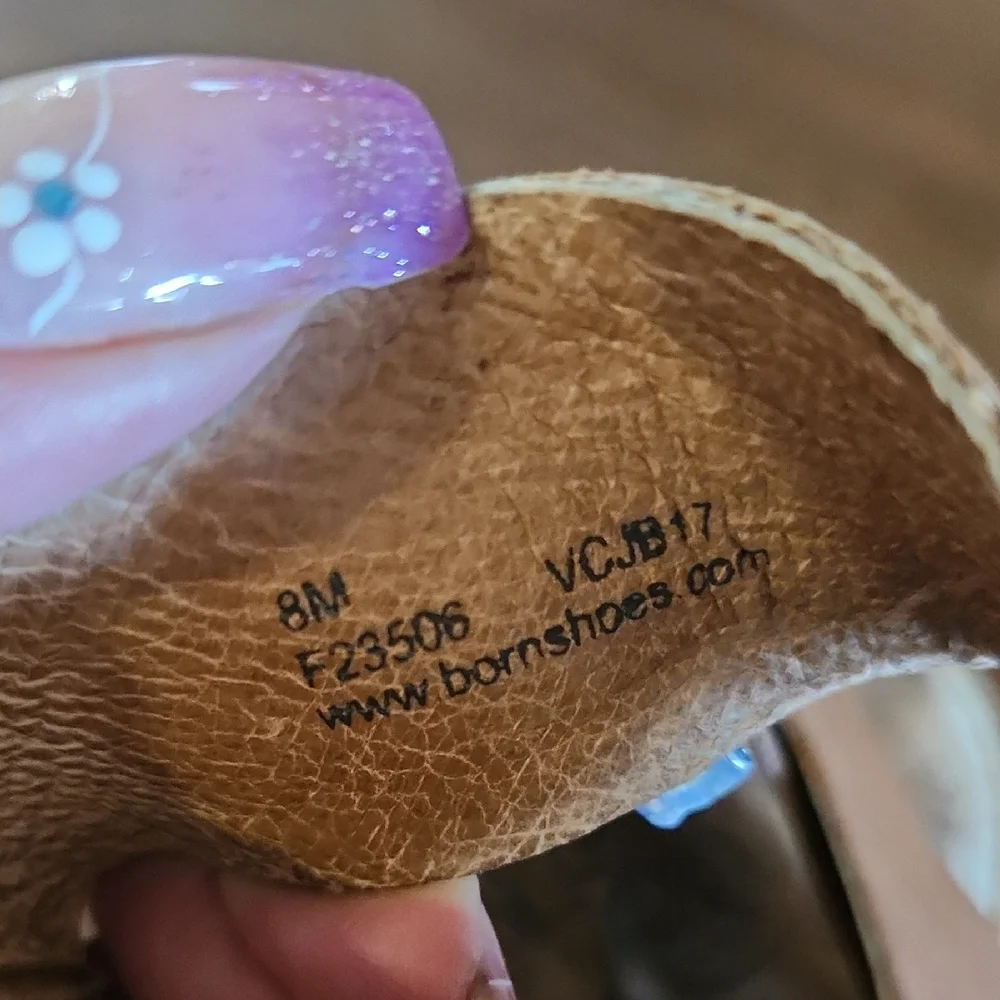 Born Tan Leather Buckle 3" Heels Sandals, Size 8 - Picture 6 of 6